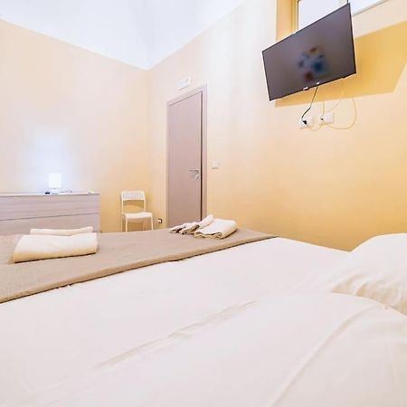 Centro- Benedettini'S Apartament Катанія Екстер'єр фото