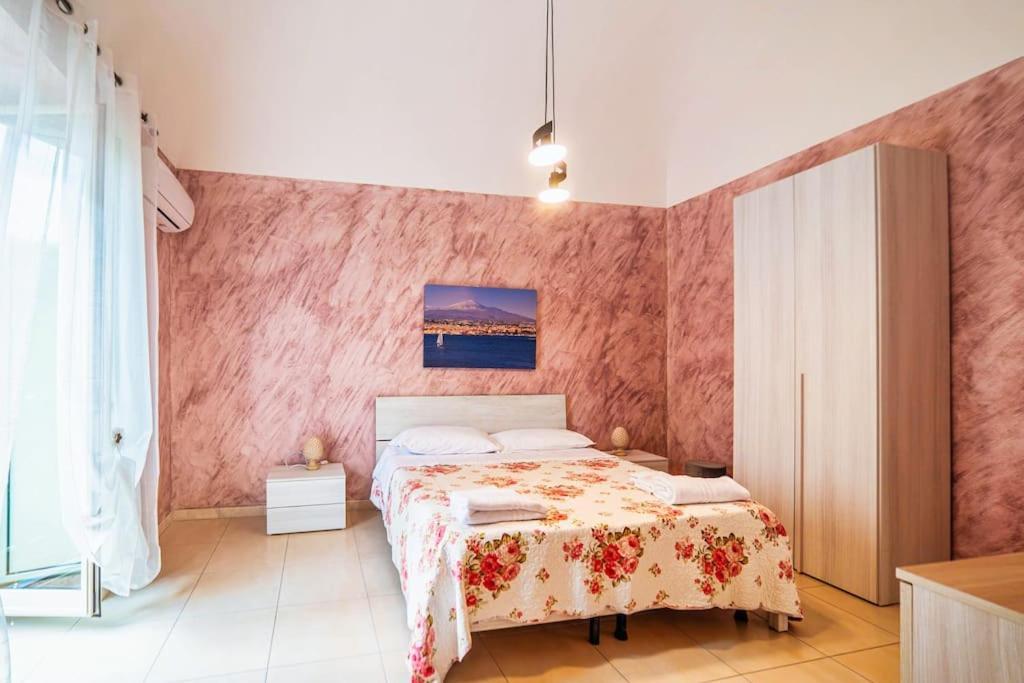 Centro- Benedettini'S Apartament Катанія Екстер'єр фото