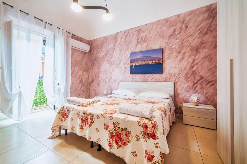 Centro- Benedettini'S Apartament Катанія Екстер'єр фото